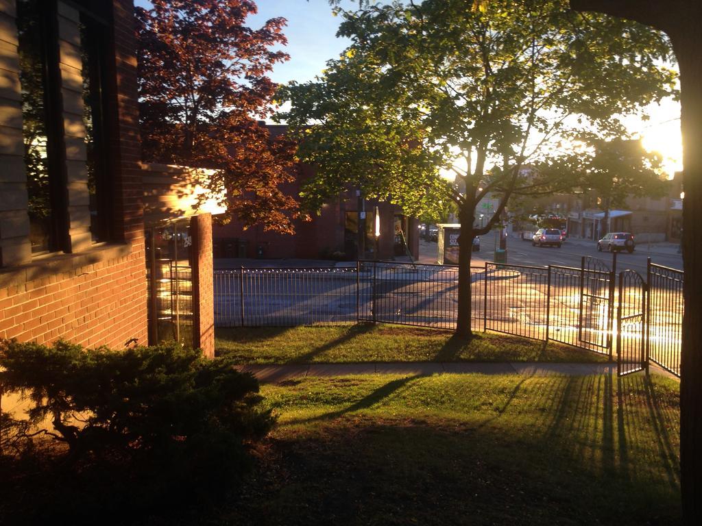 Smile Back B&B Toronto Exterior foto