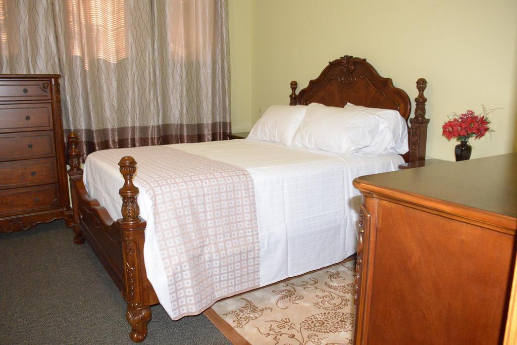 Smile Back B&B Toronto Habitación foto