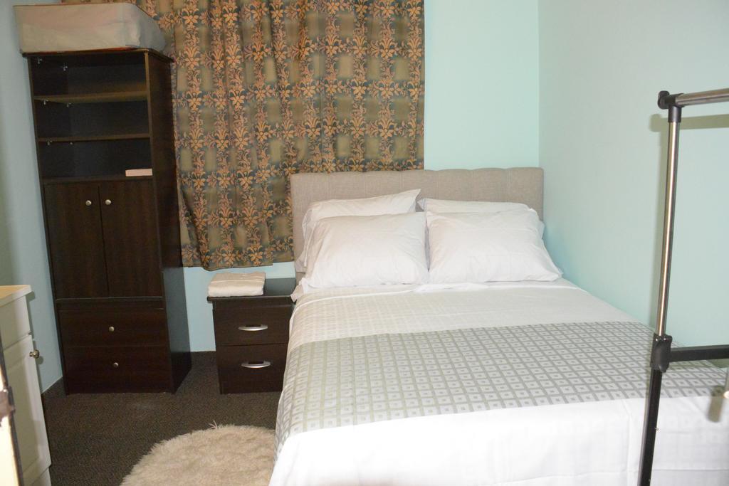 Smile Back B&B Toronto Habitación foto